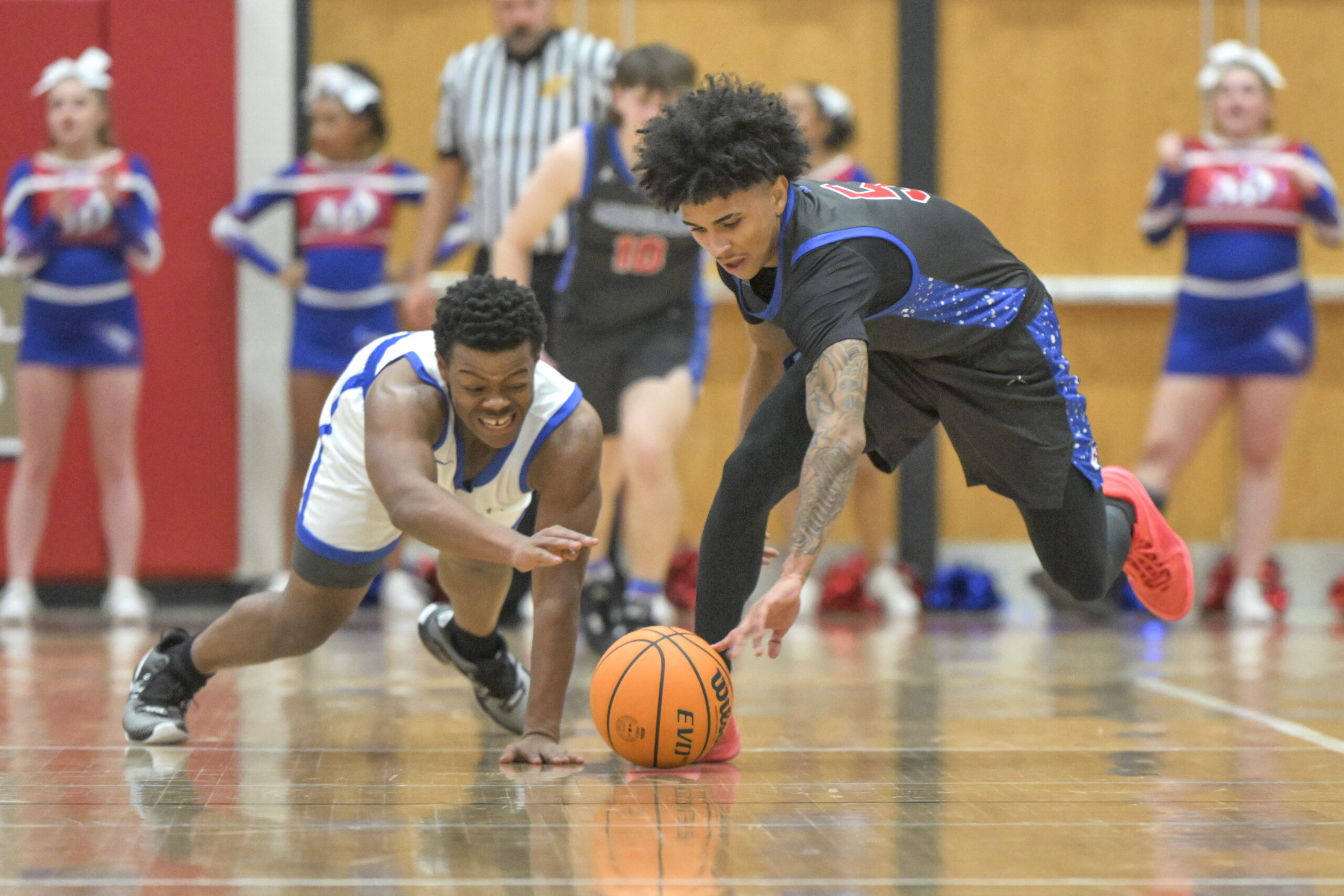 Sharron Young's 20 points leads MHS to a blowout over Holy Family Catholic